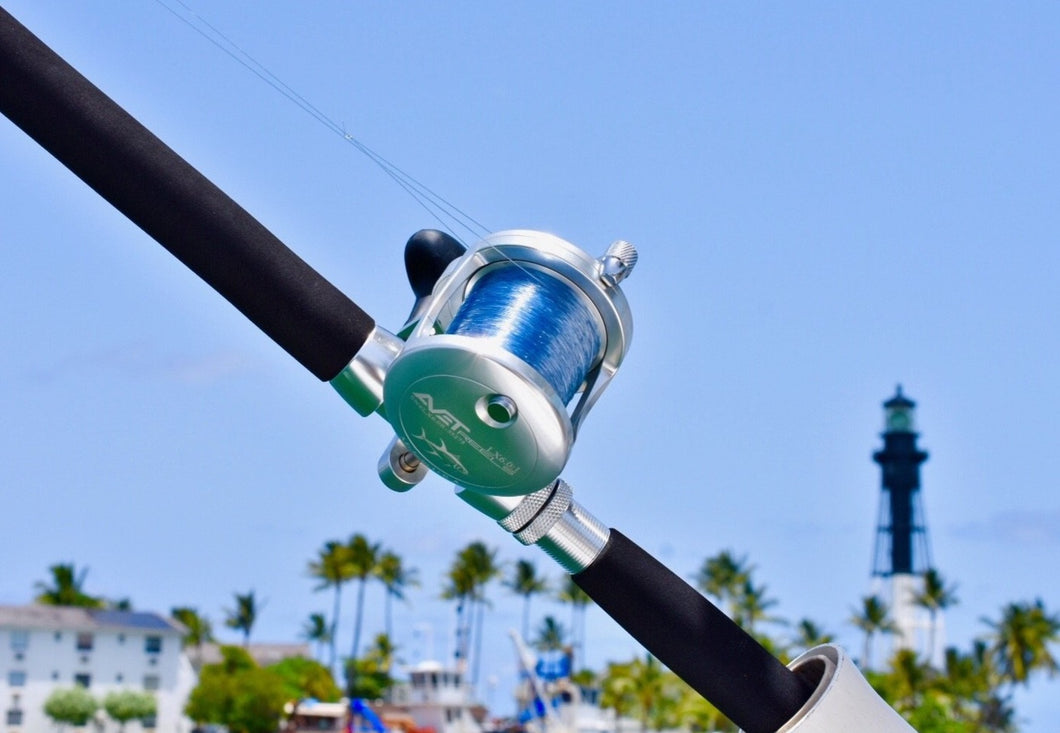 avet 6.0 reel on custom rod in front of lighthouse point lighthouse